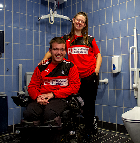 Two students from Egmont Højskolen
