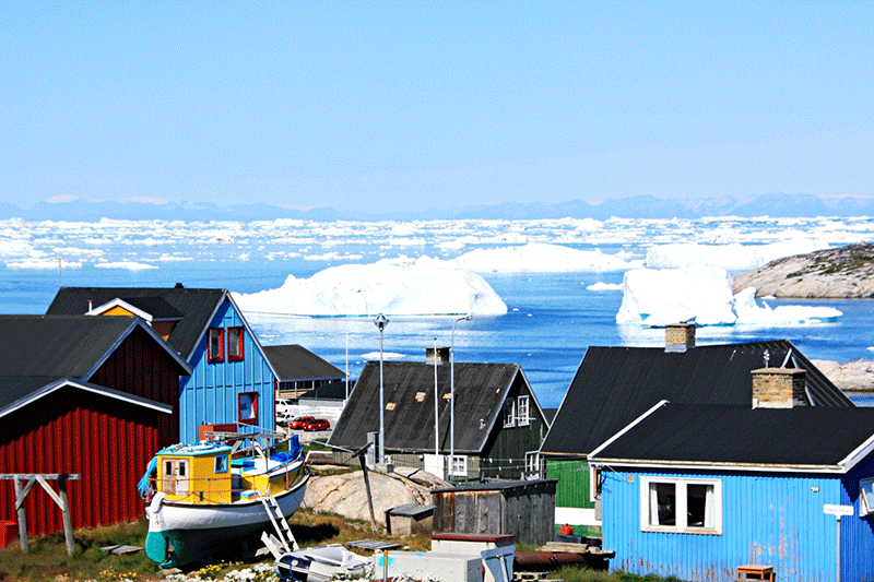 Greenland-village-ocean